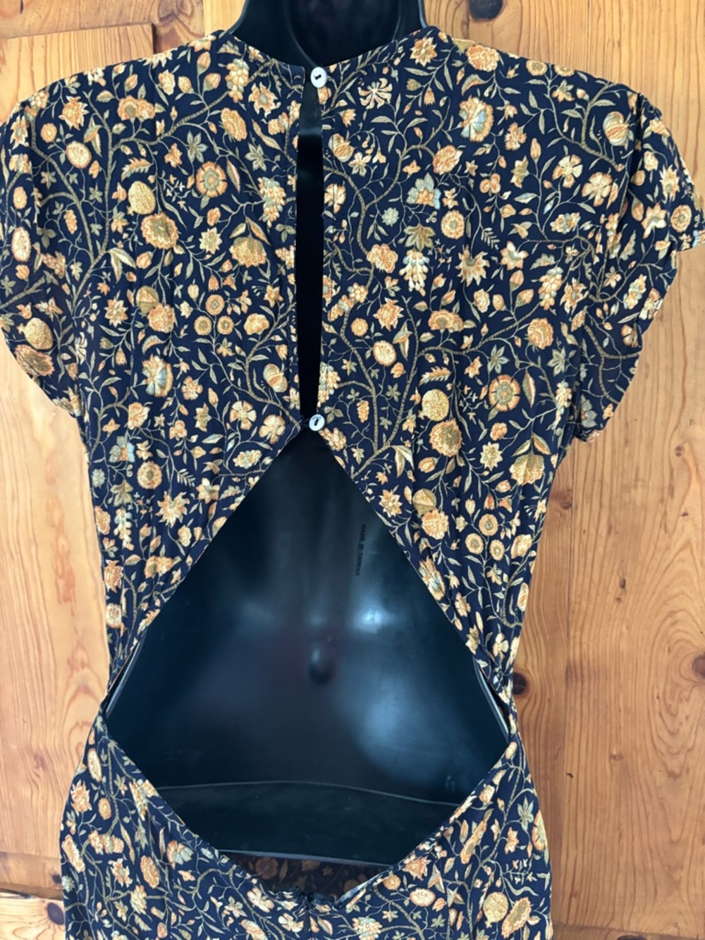 Olivaceous floral cut out open  back rayon midi dress Sz L